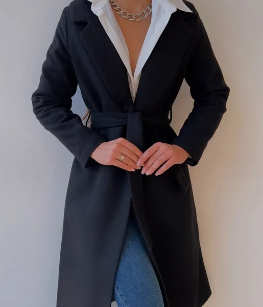 Belden Kuşaklı Yanları Cep Detaylı Stefan Kadın Siyah Kaşe Kaban