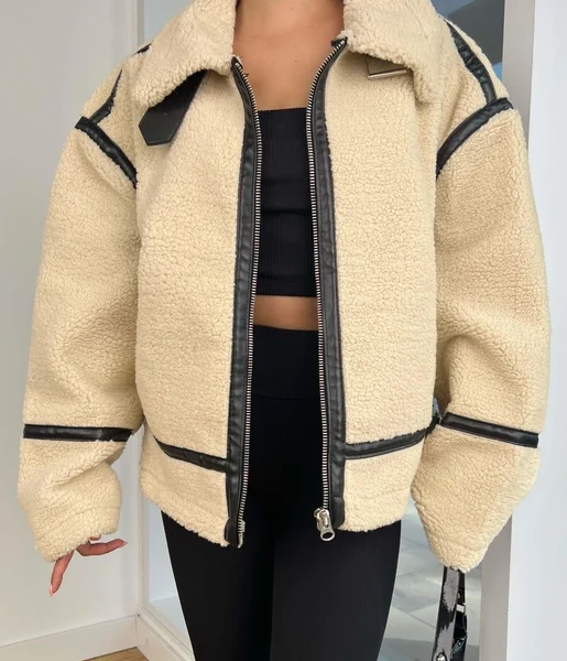 Deri Detaylı Fermuar Kapamalı Vegan Pelüş Fadey Krem Kadın Mont