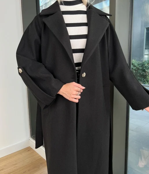 Önü düğme Detaylı Oversize Ganire Kadın Siyah Kaban