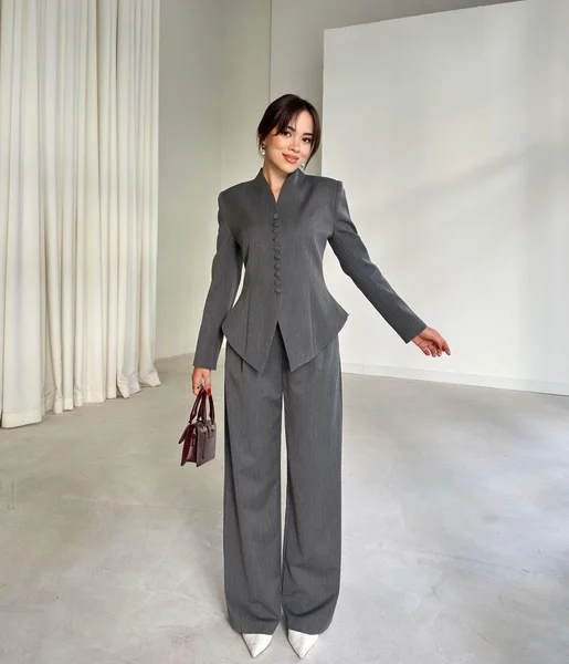 Önü Düğmeli Hakim Yaka Malri Gri Kadın İkili Takım