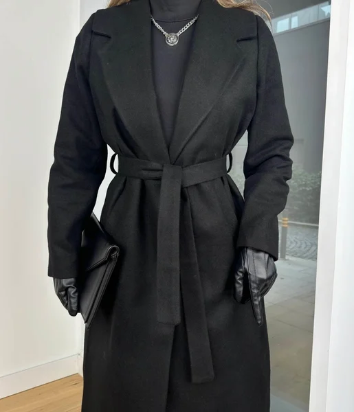 Belden Kuşaklı Tellyy Siyah Kadın Kaşe Kaban